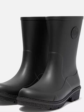 FitFlop Wonderwelly Short Rain Boots- Midnight Navy